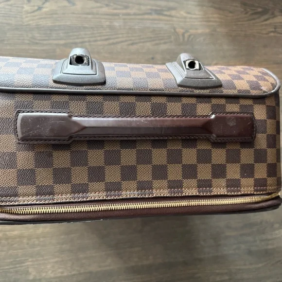 Louis Vuitton Brown Checkered Travel Bag